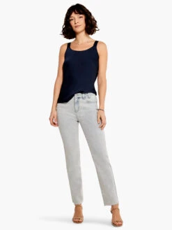 Crepe Cami DARK INDIGO 9 Crepe Cami DARK INDIGO -Varley Nik Shop M231635DIDPRODUCT 04