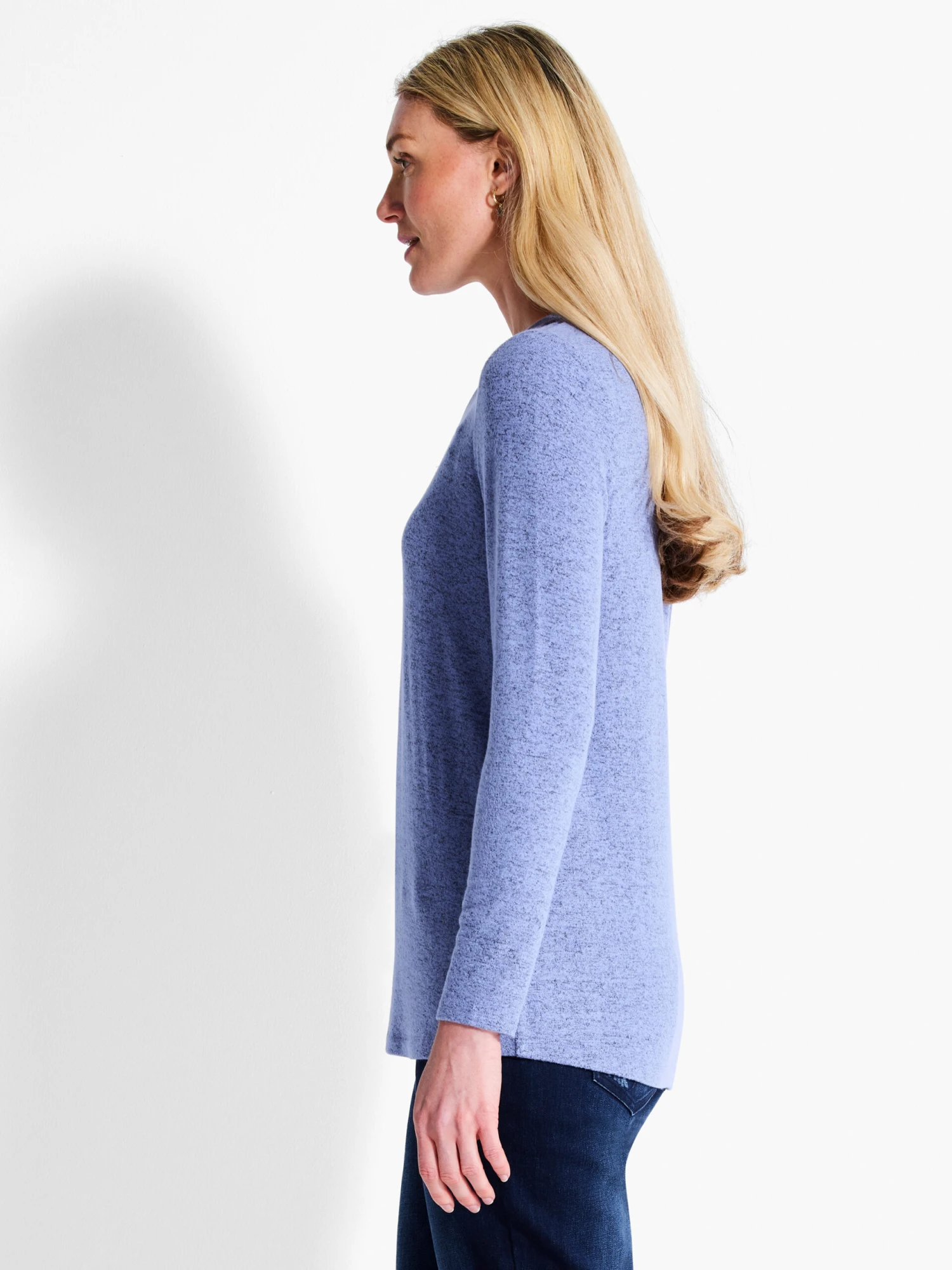 NZT Sweet Dreams V Tee IRIS 4 NZT Sweet Dreams V Tee IRIS - Image 2