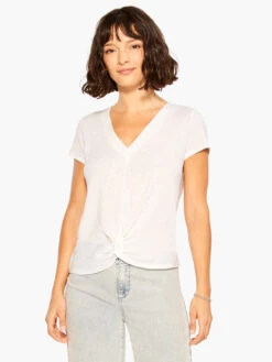 NZT Short Sleeve Knotted V Tee PAPER WHITE