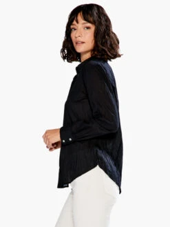 Crinkle Shirt BLACK ONYX -Varley Nik Shop S231636BLXPRODUCT 02